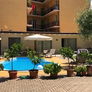 Apartment Dall'agnola, Garda (Verona)